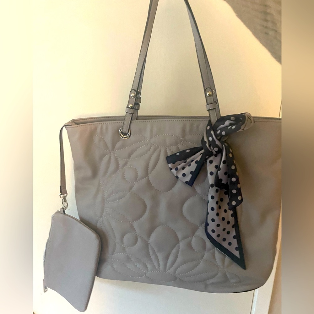 NWOT Betsey Johnson Lilac HANDBAG Shopper 16 by 12 Big roomy Scarf Coin purse
